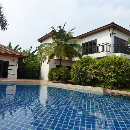 Tropicana Beach Villa At Vip Resort Ban Phe Eksteriør bilde