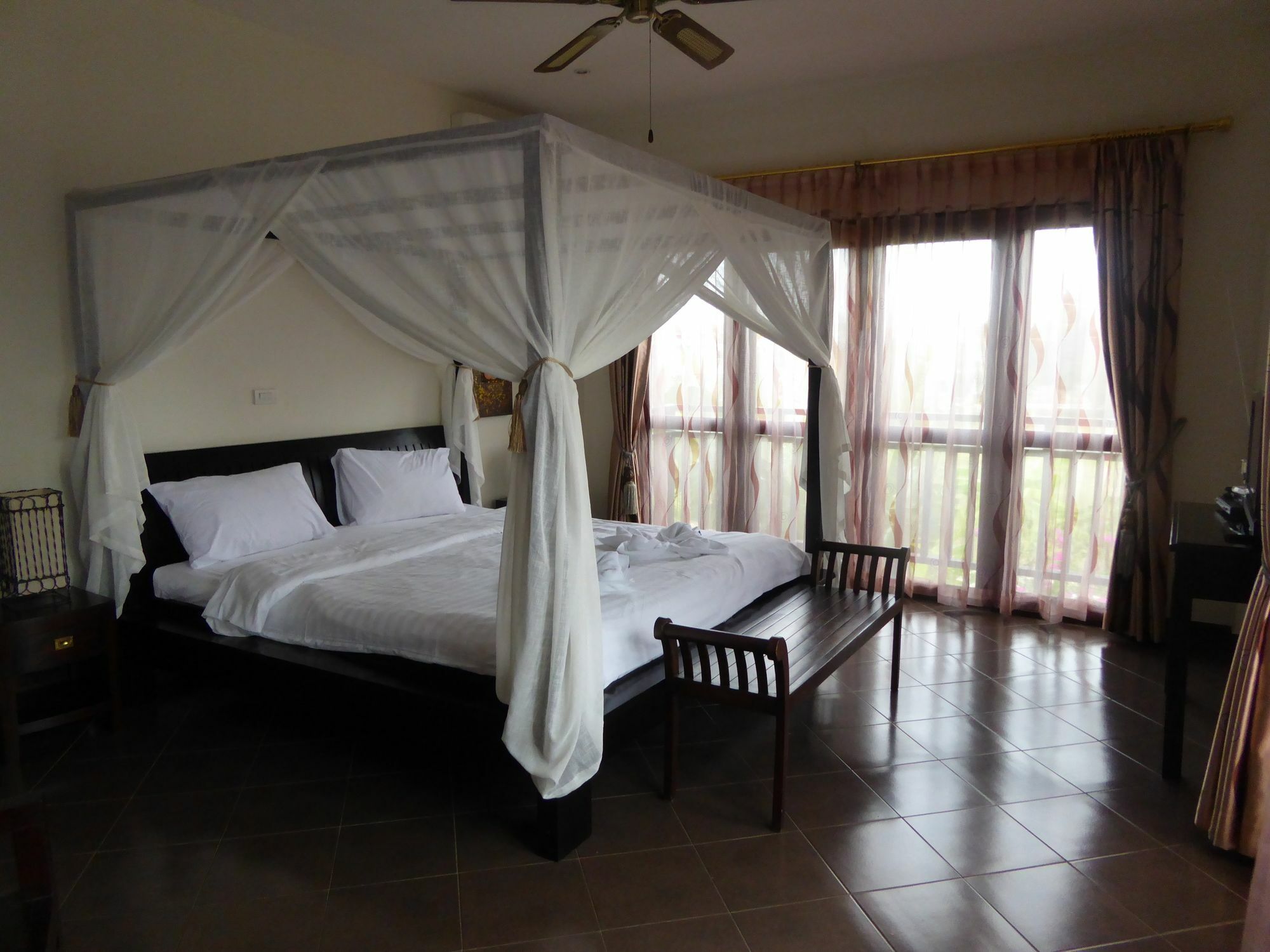 Tropicana Beach Villa At Vip Resort Ban Phe Eksteriør bilde