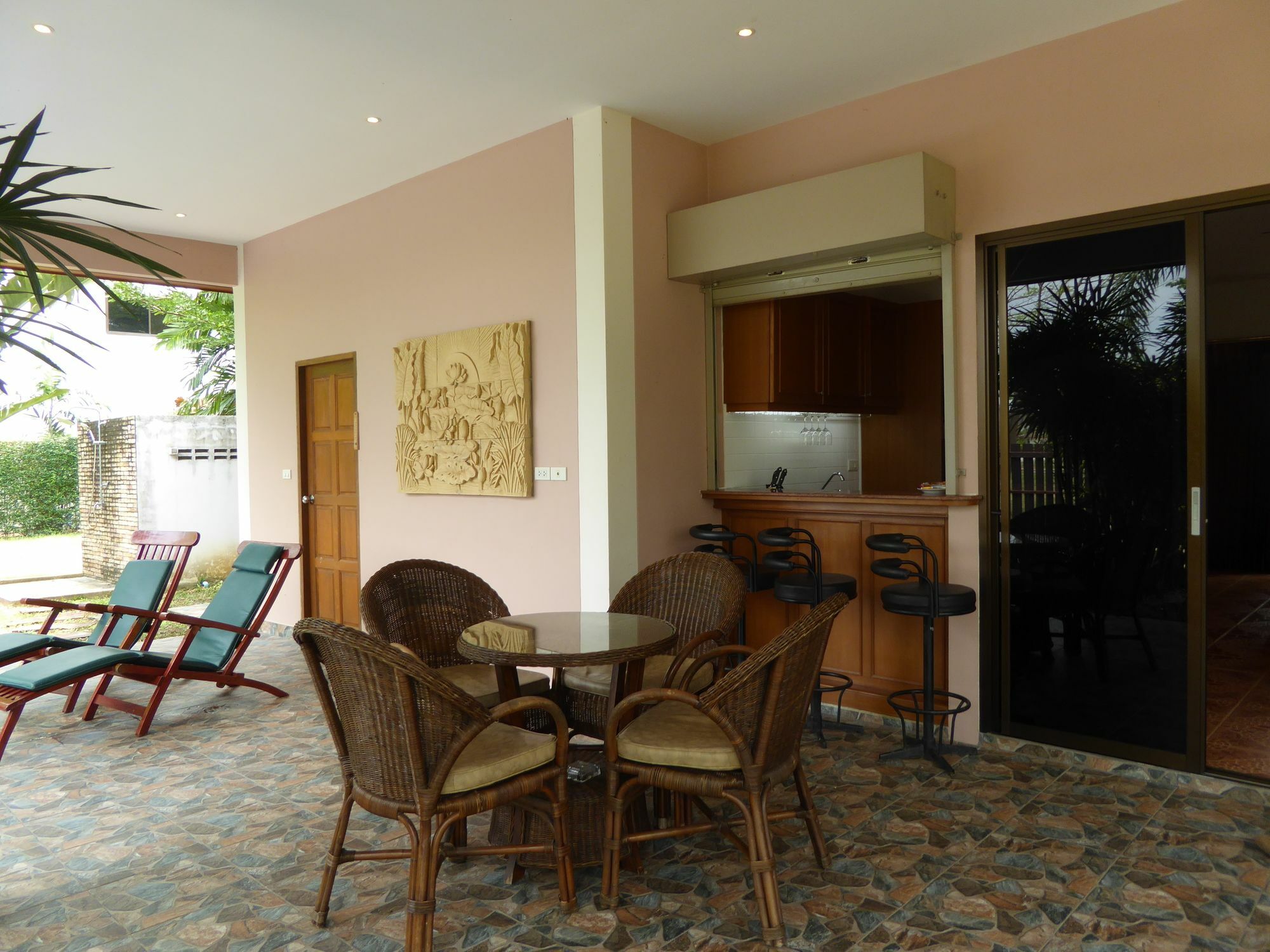 Tropicana Beach Villa At Vip Resort Ban Phe Eksteriør bilde