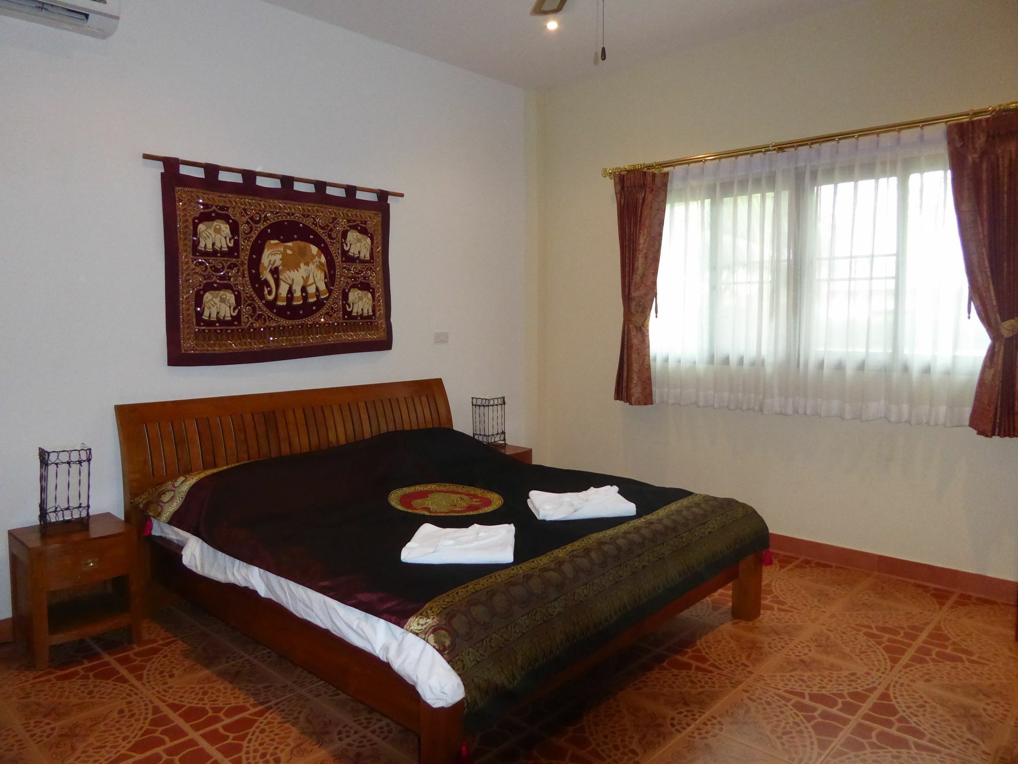 Tropicana Beach Villa At Vip Resort Ban Phe Eksteriør bilde